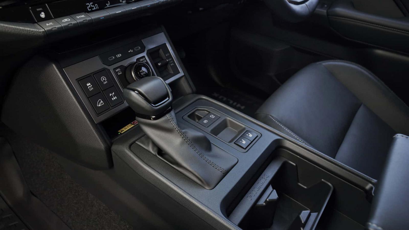 Πρεμιέρα για το νέο Toyota Hilux που έγινε και ηλεκτρικό!